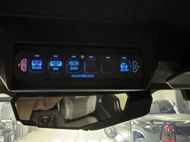 AUXBEAM Light Controller