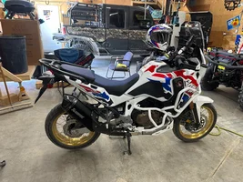 Adventure motorcycle