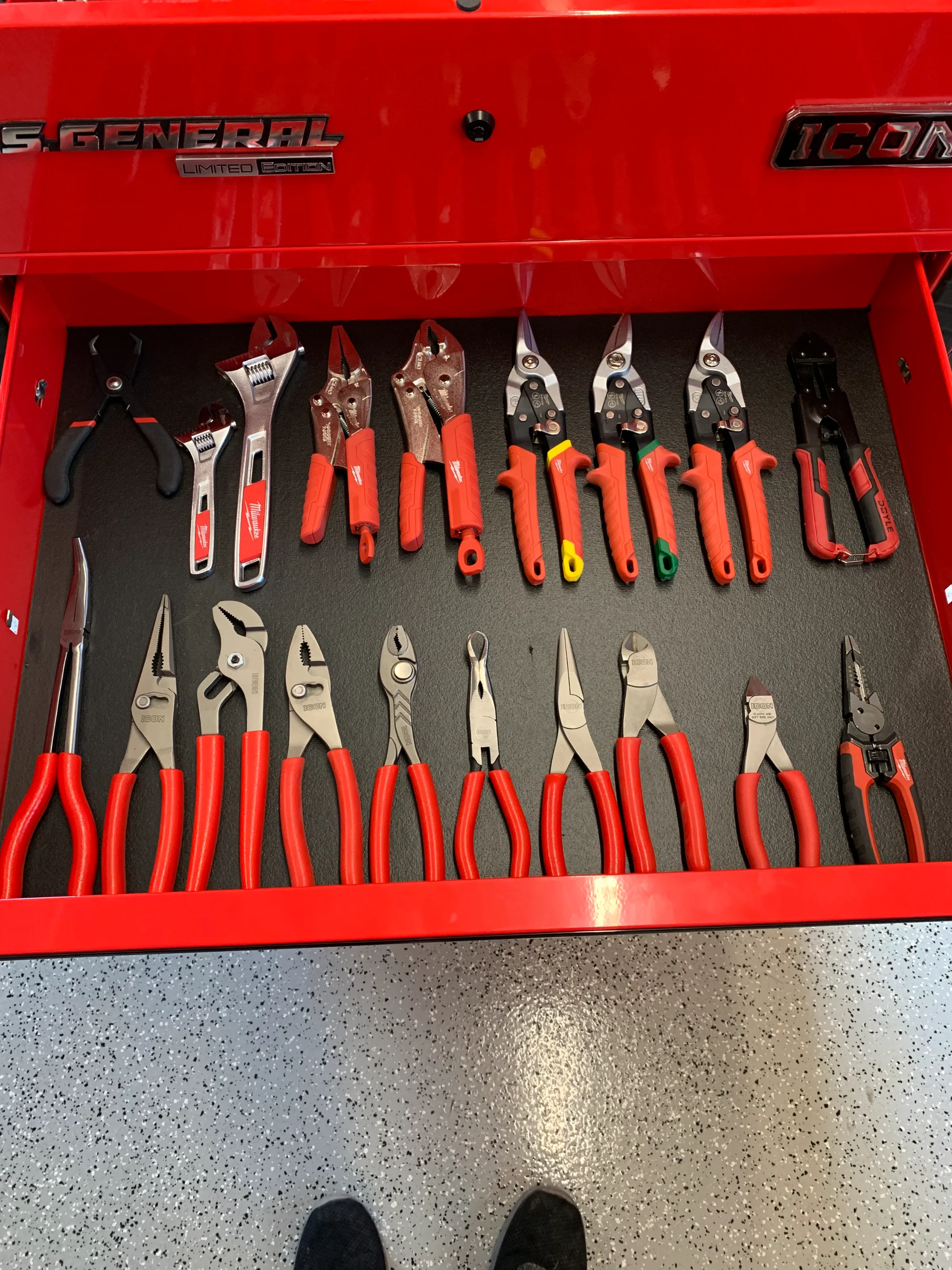Pliers.webp